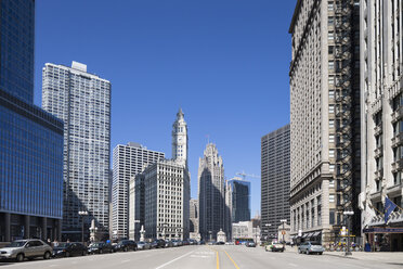 United States, Illinois, Chicago, View of Wrigley Building and Tribune Tower - FOF005118