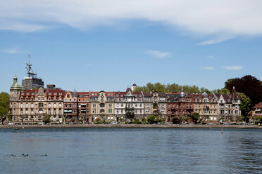 Germany, Baden Wuerttemberg, View of historic houses at Lake Constance - BST000081