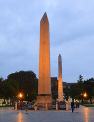 Türkei, Istanbul, Obelisk des Theodosius im Hippodrom von Konstantinopel - LH000146