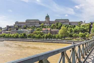 Ungarn, Budapest, Blick auf die Budaer Burg - MAB000073