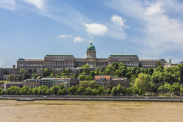 Hungary, Budapest, View of Buda Castle - MAB000079