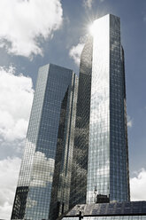 Deutschland, Hessen, Frankfurt, Blick auf die Deutsche Bank in Frankfurt am Main - MSF002944