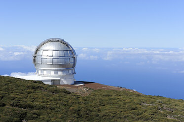Spanien, Kanarische Inseln, Blick auf das Astronomische Observatorium auf dem Roque de los Muchachos - LH000156