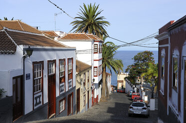Spanien, Kanarische Inseln, Häuser in San Andres - LH000153