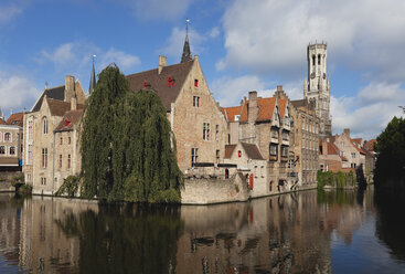 Belgien, Brügge, Blick auf den Belfriedturm - GW002254