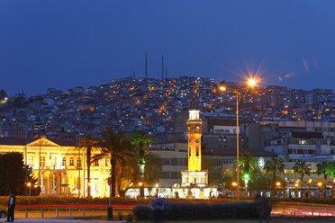 Türkei, Izmir, Blick auf den Uhrenturm - SIEF003949