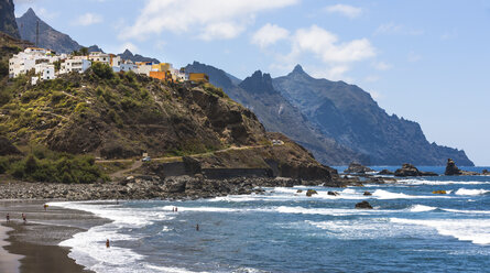 Spanien, Blick auf Playa del Roque de las Bodegas - AM000451