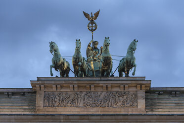 Deutschland, Berlin, Blick auf das Brandenburger Tor - HAF000141