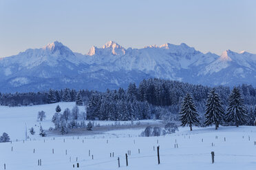 Germany, Bavaria, View of Tannheim mountain at sunrise - SIEF003980