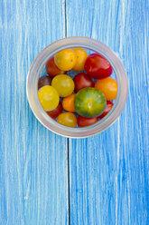 Germany, Baden Baden Wuerttemberg, Wild tomatoes in bowl - LVF000128