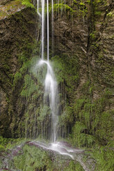 Österreich, Steiermark, Blick auf den Wasserfall im Ennstal - GFF000085