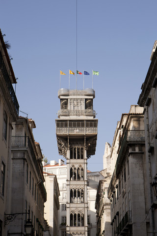 Portugal, Lissabon, Blick auf den Santa Justa Lift, lizenzfreies Stockfoto