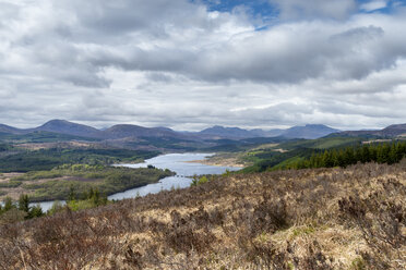 Vereinigtes Königreich, Schottland, Blick auf Loch Garry - EL000215