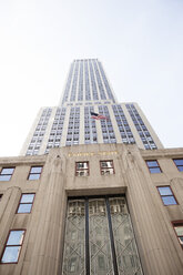 USA, New York, View of Empire State Building - SK001443