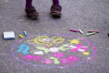 Germany, Girl drawing on street - SARF000046