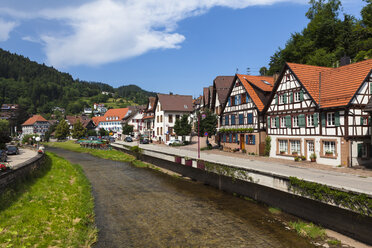 Deutschland, Baden Württemberg, Fachwerkhaus in Schiltach - AM000720