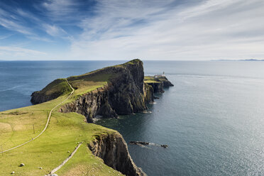 Vereinigtes Königreich, Schottland, Blick auf den Leuchtturm in Neist Point - ELF000240