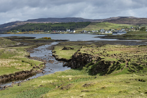 Vereinigtes Königreich, Schottland, Ansicht von Dunvegan Town - ELF000262