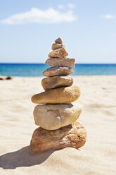 Portugal, View of stone stapel by beach - SKF001383