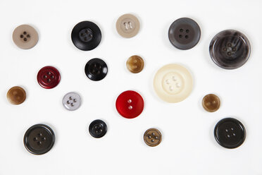 Varieties of button on white background, close up - SKF001415