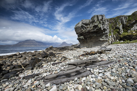 Vereinigtes Königreich, Schottland, Isle of Skye, Blick auf Cuillin hills, lizenzfreies Stockfoto