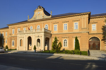 Montenegro, Blick auf das Regierungsgebäude und das Nationalmuseum - ES000462