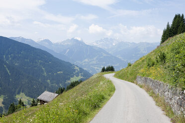 Austria, View of mountain road in Montafon - FLF000331