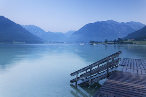 Austria, Tyrol, View of Jetty at Lake Achensee - GFF000194