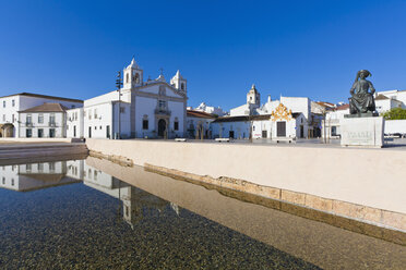 Portugal, Lagos, Blick auf die Kirche Santa Maria - WDF001920