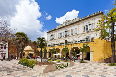 Portugal, Lagos, View of town hall at Praca do Municipal - WDF001847