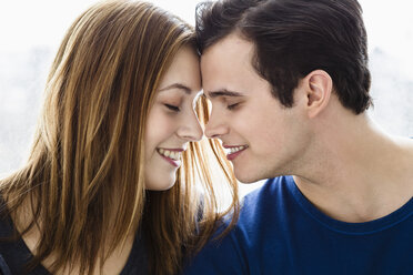 Germany, Bavaria, Munich, Young couple falling in love, smiling - SPOF000451