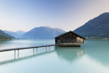 Austria, Tyrol, View of boathouse at Achensee - GF000183