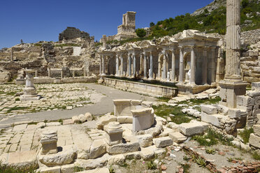 Turkey, View of Nymphaeum - ES000475