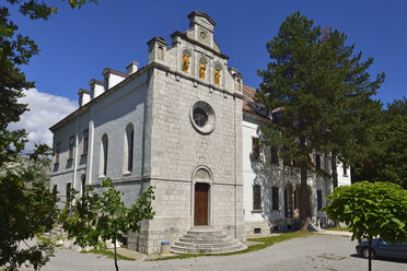 Montenegro, Ansicht der österreichischen Botschaft mit Kapelle - ES000500