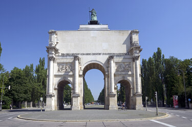 Germany, Bavaria, View of triumphal arch - ALE000057