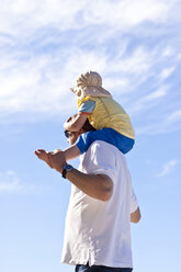 Germany, Rostock, girl on the shoulder of its father - JFEF000172