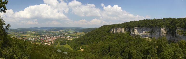 Frankreich, Blick auf die Landschaft - DHL000002