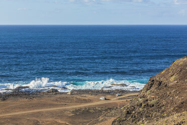 Spain, Las Palmas, Gran Canaria, Punta del Confital, View of Atlantic Coast - MAB000152