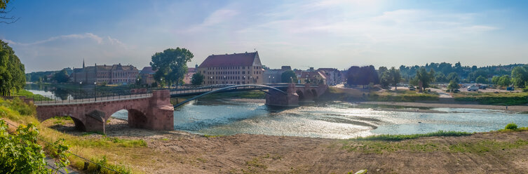 Germany, Saxony, Grimma, Poppelmann Bridge, Mulde - MJ000360