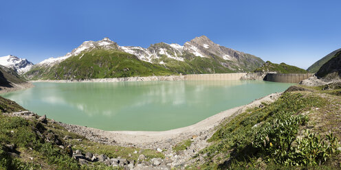 Austria, Mooserboden with masonry dam, the lake Mooserboden and peak Kitzsteinhorn - STSF000095