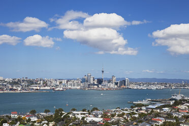 New Zealand, View of Auckland skyline - GWF002387