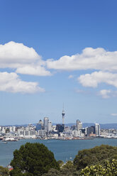Neuseeland, Blick auf die Skyline von Auckland - GWF002385