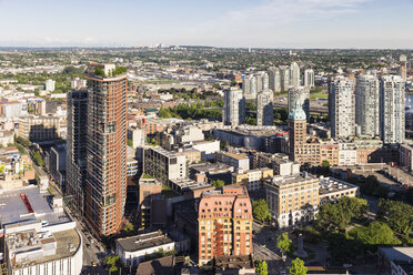 Kanada, British Columbia, Vancouver, Blick auf Wolkenkratzer mit Sun Tower - FOF005169