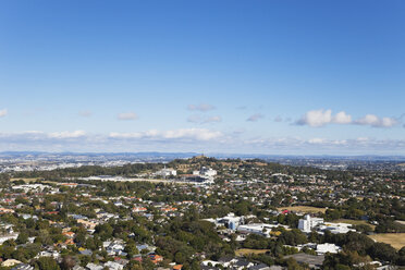New Zealand, Auckland and One Tree Hill seen from Mount Eden - GW002394