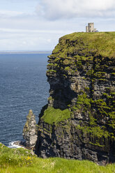 Ireland, County Clare, O'Brien's Tower, Cliffs of moher - SR000330