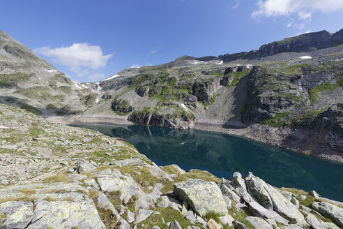 Austria, Carinthia, Obervellach, Upper Tauern, Reisseckgruppe, Kleiner Muehldorfer See - SIEF004353