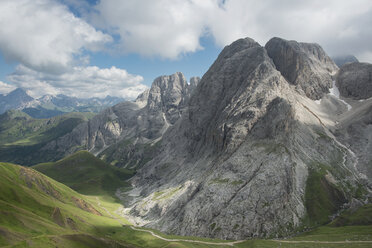 Italy, South Tyrol, Seiseralm, Rosengarten - HL000222