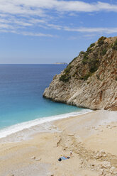 Türkei, Provinz Antalya, Blick auf den Kaputas-Strand zwischen Kalkan und Kas - SIEF004397