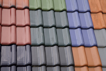 Germany, East Frisia, Dangast, different roof tiles - WIF000028