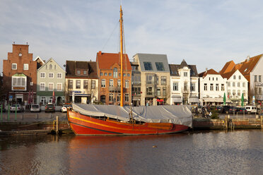 Deutschland, Husum, Hafen - WI000049